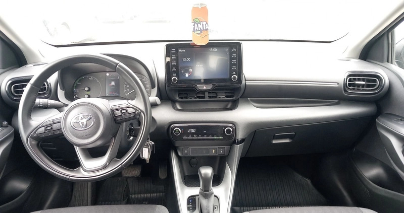 Toyota Yaris cena 87900 przebieg: 34000, rok produkcji 2022 z Radłów małe 121